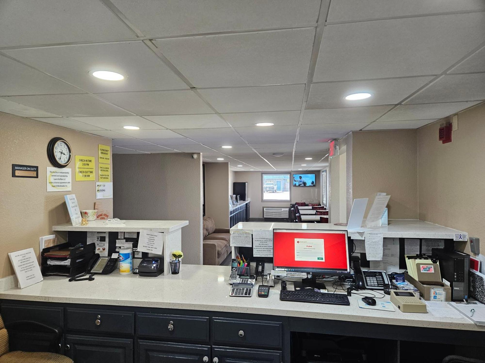 Super 8 By Wyndham Buffalo Luaran gambar