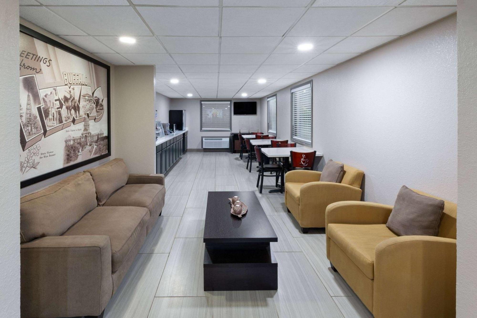 Super 8 By Wyndham Buffalo Luaran gambar