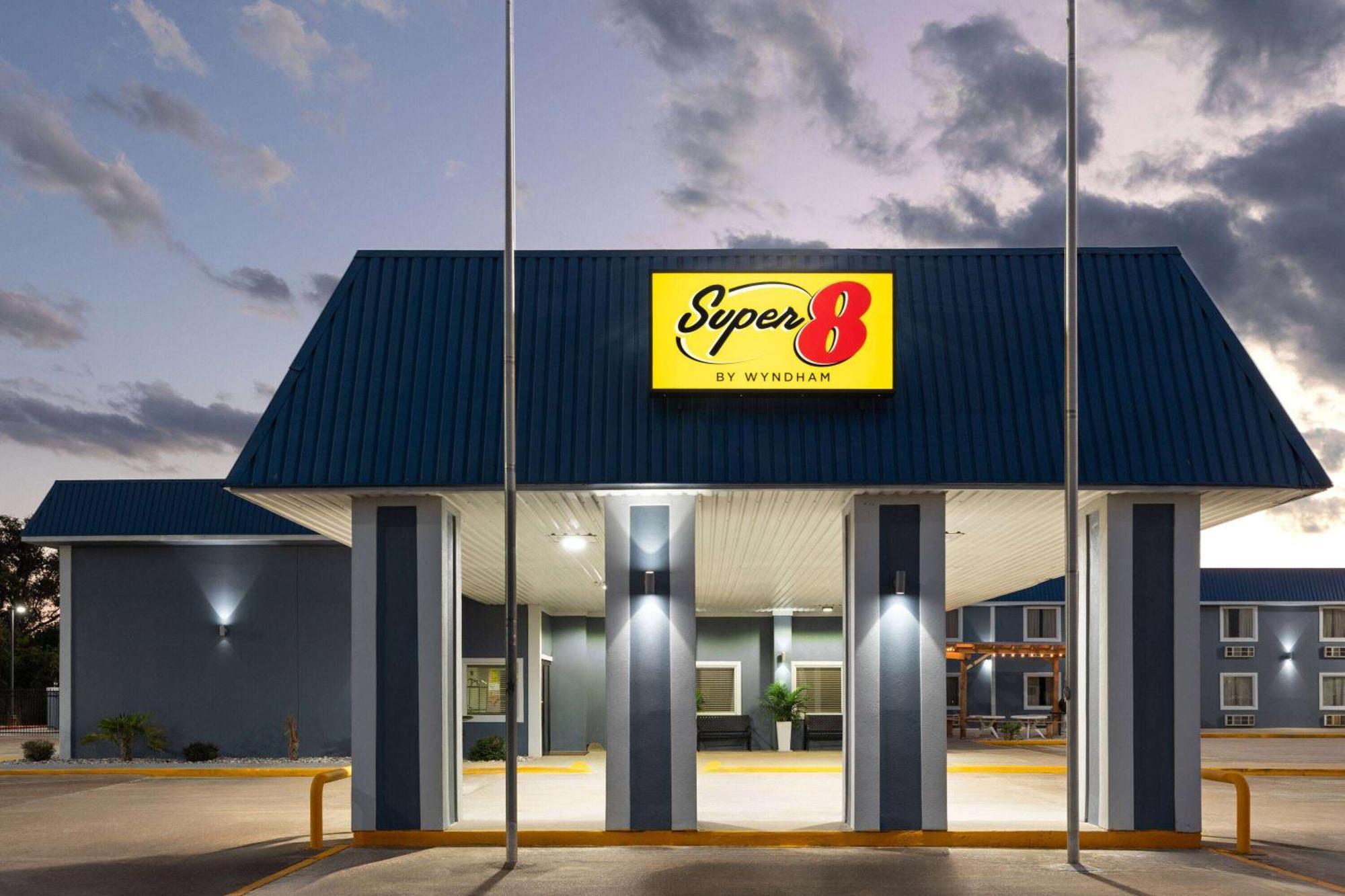 Super 8 By Wyndham Buffalo Luaran gambar