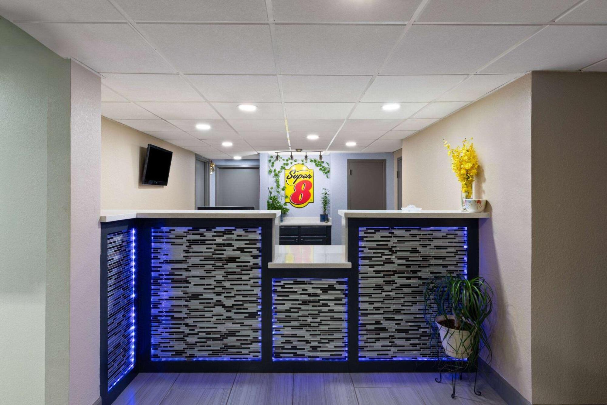 Super 8 By Wyndham Buffalo Luaran gambar